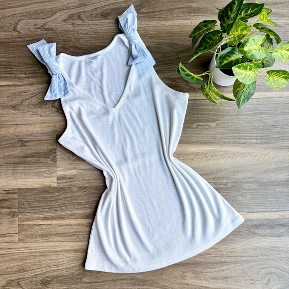 Crown & ivy White Ribbed Tank Top with Blue Bow-Tie Straps at Shoulders Size L - Picture 3 of 11